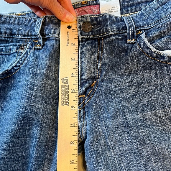 Vintage Levi's Blue Flare & Wide Leg Jeans 524 Too Super Low Size 11M - Picture 4 of 7